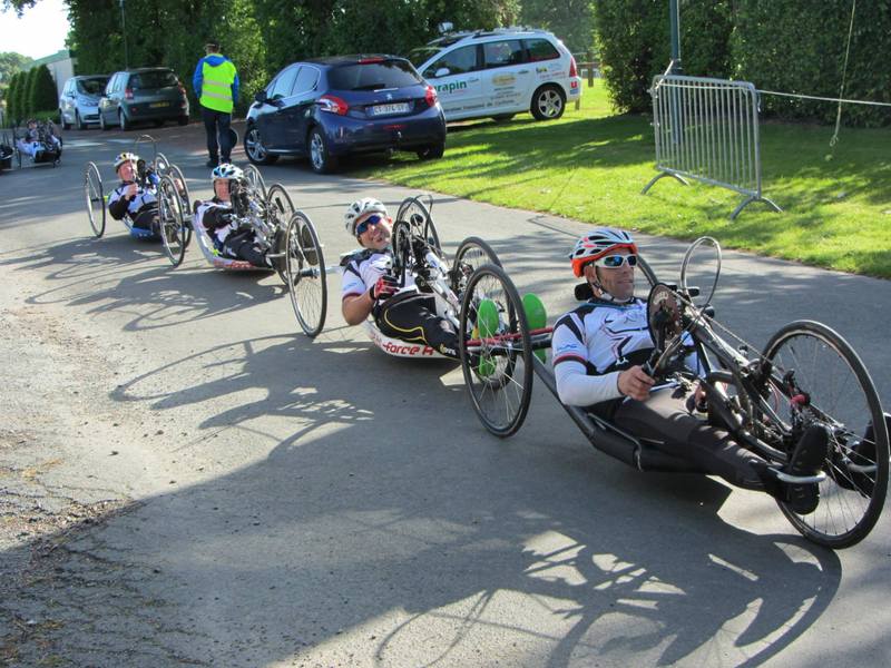 Rencontre amicale fougeres